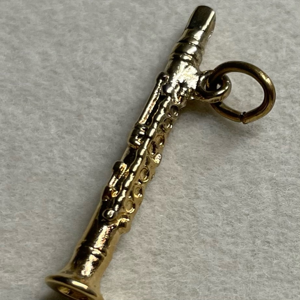 Vintage Clarinet Pendant Charm - 3D - Gold Toned
